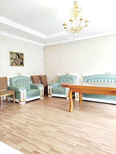 дом село михайловка: 95 м², 5 комнат, С мебелью, Кухонная мебель