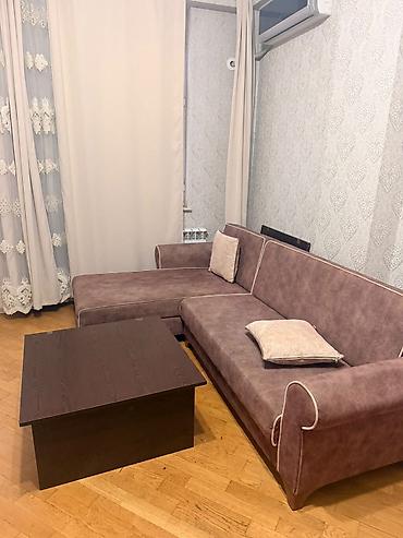 pec satilir: Divan satılır — 250₼. Açılır və bazalı modeldir. Künc divan forması — 1