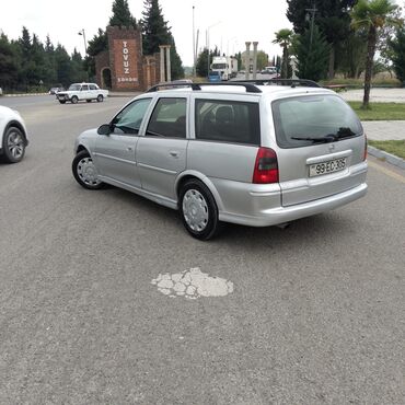 Opel: Opel Vectra: 1.6 l | 2001 il Hetçbek — 2
