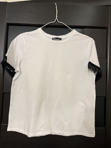 Səsgücləndiricilər, qulaqlıqlar və mikrofonlar: Zara qolları muncuqlu tişört. ölçüsü m-dir S M razmere olur az — 1