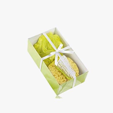 oriflame kataloq yeni: Н﻿абор банных принадлежностей в подарочной упаковке. В банный набор