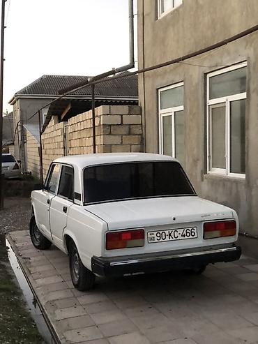 disk duzeltme aparati: VAZ 2107, ağ rəng, sedan kuzov - Mühərrik: benzinli, arxa ötürücülü — 4