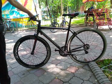 электронный велосипед: Продаю велик шоссейный рама алюминиевый размер 28 город Ош