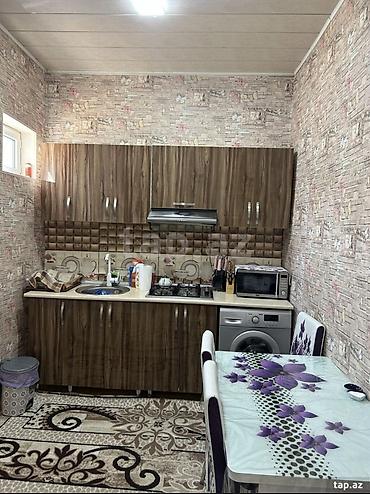 Həyət evləri və villaların satışı: Ev 2 yataq otağı, 1 mətbəx və geniş salondan ibarətdir. Evdə olan — 11