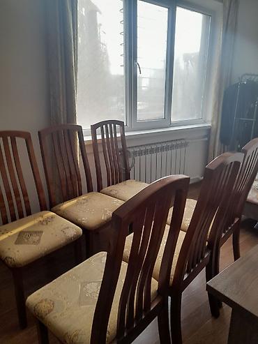 Стулья для зала: Стул для зала, Б/у, Дерево — 10