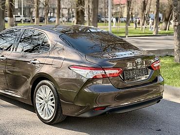 Toyota: Toyota Camry: 2019 г., 2.5 л, Автомат, Бензин, Седан — 5