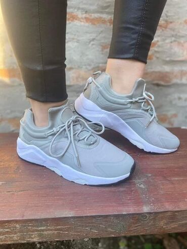 Women's Sneakers and athletic shoes: 41 — 28