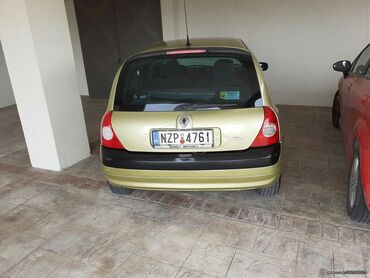 Renault Clio: 1.1 l. | 2004 έ. | 200000 km. | Χάτσμπακ