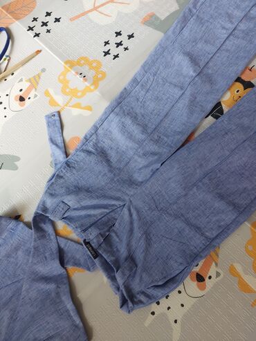 Kompleti: Dvodielni ženski komplet – prsluk/top + pantalone Odgovara veličini m — 4