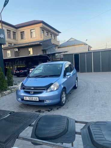 Honda: Honda Fit: 2003 г., 1.3 л, Автомат, Бензин, Хэтчбэк
