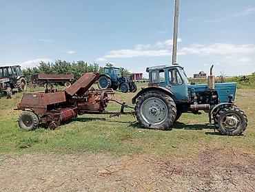 fortune tekerleri: Kənd təsərrüfatı üçün universal traktor və pres yığan qoşqu - — 1
