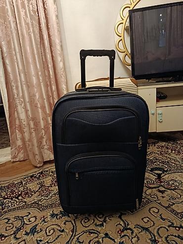 camadan valiz: Təkərli əl yükü/orta ölçülü tekstil çamadan Uzunluq 60 sm En 40 sm — 1