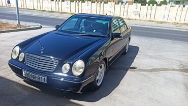 Mercedes-Benz: Mercedes-Benz E-Class W210 sedan - Kuzov: 4 qapılı sedan, qara rəng - — 2