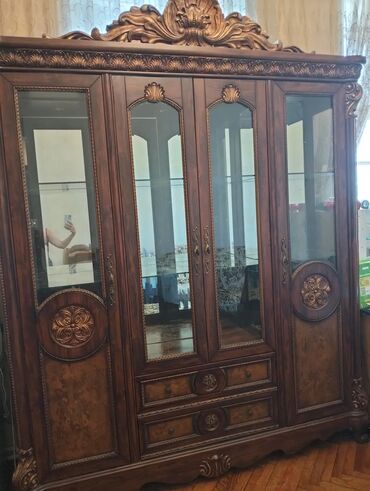 ПО для бизнеса: Стеклянная витрина-шкаф, Самовывоз