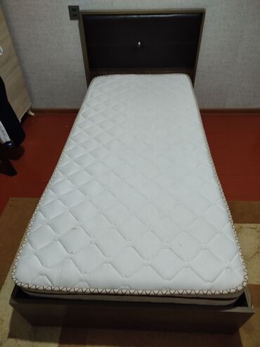 kravat tek neferlik: Односпальная кровать, Без подьемного механизма, С матрасом, Без выдвижных ящиков