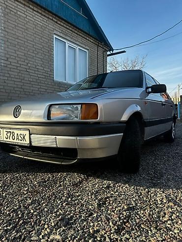 Volkswagen: Volkswagen Passat: 1991 г., Механика, Бензин, Седан — 4