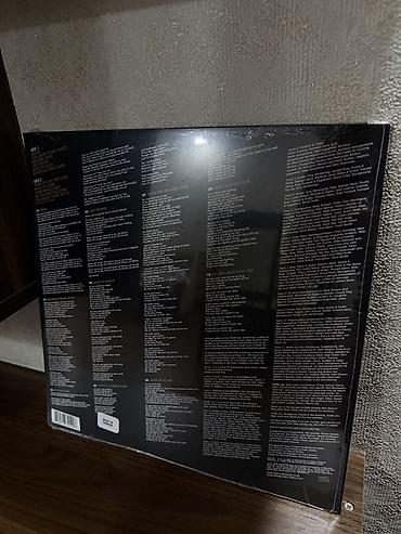 İncəsənət və kolleksiyalar: Məhsul: Amy Winehouse – Back to Black (vinil) Təsvir: - Format: LP — 2
