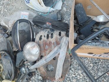 Mühərrik və mühərrik detalları: Vaz 2106-07 modeline aid zapcastlar jitks, sveca, fara, mayatnik