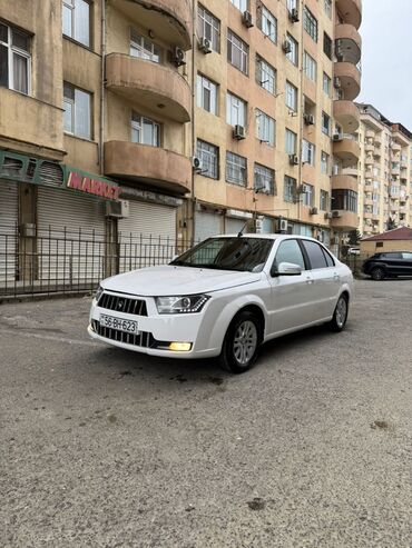 ilkin odenis 2000 azn olan masinlar: Iran Khodro : 1.7 l | 2020 il 17224 km Sedan