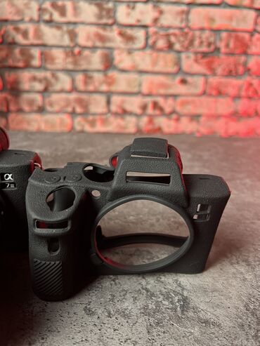 куплю сумку: Продается чехол лучшего качества на Sony Alfa A7 3