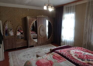 Həyət evləri və villaların satışı: 5 otaqlı, 140 kv. m, Orta təmir — 3