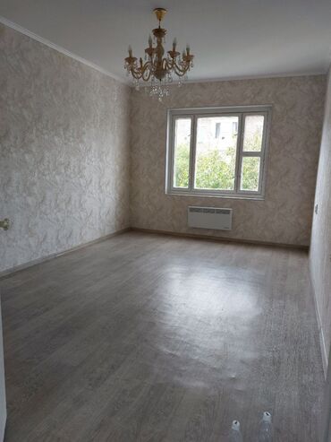 куплю квартиру город кант: 2 комнаты, 50 м², 105 серия, 3 этаж, Косметический ремонт