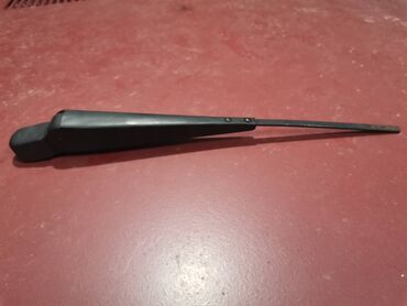 Auto delovi: Nosac metlice zadnjeg brisaca Lada 21213,21214 Niva, Lada 2104 — 1