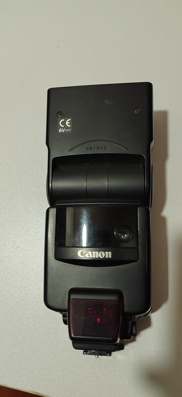 Foto və videokameralar: Canon işıq
