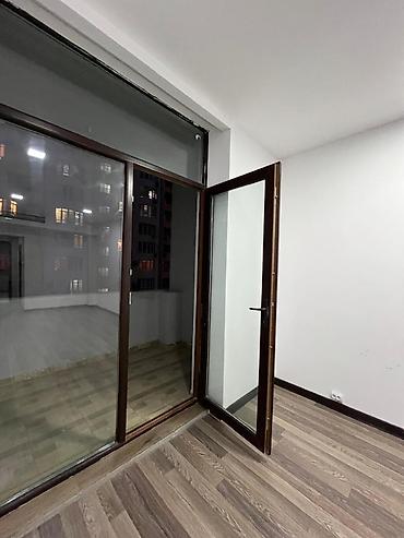 rayon: Nəsimi rayonunda Xarici Dillər Universitetinin yanında 28 May — 3