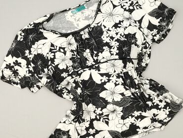 Ubrania damskie: T-shirt damski, rozmiar 3XL