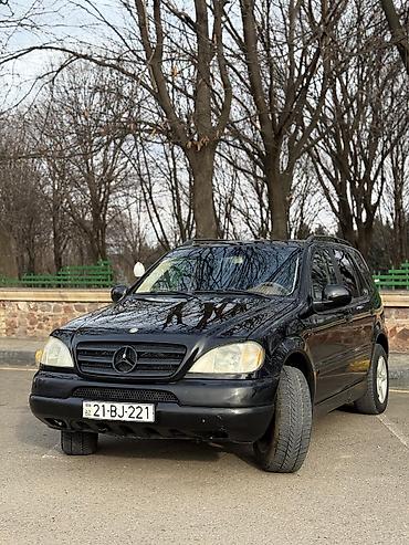Mercedes-Benz: Mercedes-Benz ML 320: 3.2 l | 2001 il Ofrouder/SUV — 4