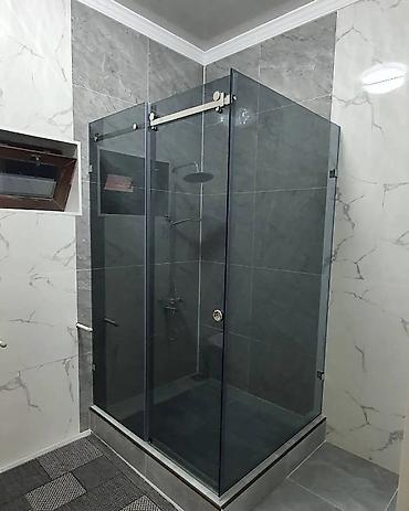 Душевые перегородки и ограждения: Угловая душевая перегородка с раздвижной системой дверного открывания — 8