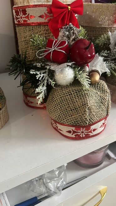 Praznična dekoracija: Ukras, Novo — 2