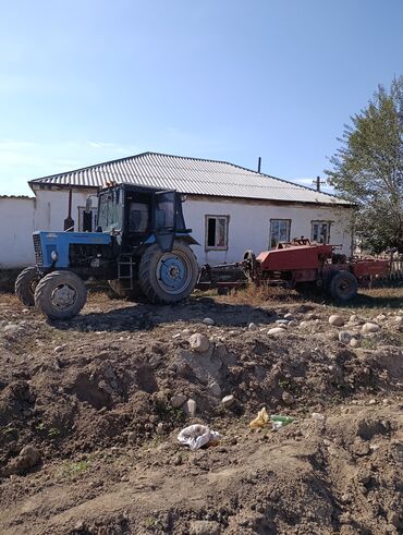 набор ключ ролф: Трактор МТЗ с кабиной и прицепным оборудованием - Колесный трактор