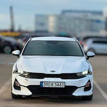 2022: Kia K5: 2022 г., Седан — 1