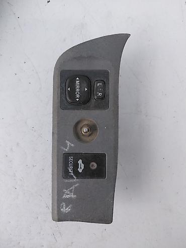 raf: Сenter console Toyota 2003 г., Б/у, Оригинал, Япония — 2