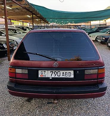 Volkswagen: Volkswagen Passat Variant: 1992 г., Кол менен иштөөчү, Универсал — 6