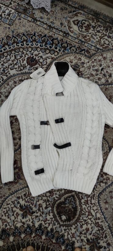 водолазка мужская в Кыргызстан | Костюмы: Продаются мужские свитера, жемпер, водолазка. эркектерге кышкы