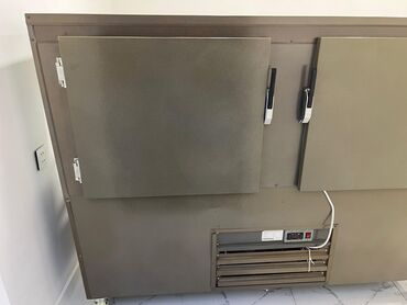 Soyuducu vitrinləri: Bu ticarət vitrin soyuducusu qəhvəyi rəngdədir və şüşə yan panellərə -da lalafo.az — 8 Soyuducu vitrinləri: Bu ticarət vitrin soyuducusu qəhvəyi rəngdədir və şüşə yan panellərə — 8