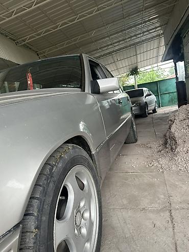 суппорт мерс: Mercedes-Benz E-Class: 1995 г., 2.2 л, Механика, Бензин, Седан — 4