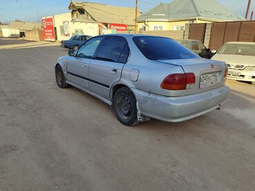 Honda: Honda Civic: 2004 г., 1.5 л, Автомат, Газ, Седан