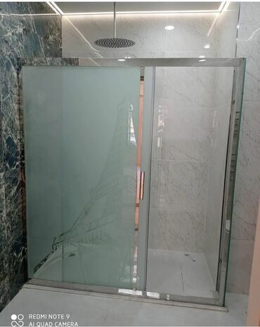 Duş kabinaları, arakəsmələr: Yeni Arakəsmə, Künc üçün, Pulsuz çatdırılma — 26
