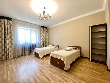 Долгосрочная аренда квартир: For rent 3 bedroom apartment is available in the Golden Square. 21/2 — 10