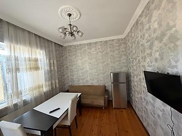 stüdyo evler: 30 kv. m, 2 otaqlı — 2