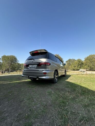 Toyota: Toyota : 2003 г., 3 л, Автомат, Газ, Минивэн — 2