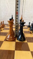 Шахматы: Шахматы СССР. Полный комплект! Все одинаковые. Доска дерево. Фигуры — 13
