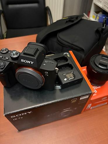 Фотоаппараты: Sony A7 iii body qutusu var 50mm prime lens qutusu var DJI Ronin RS3 — 1