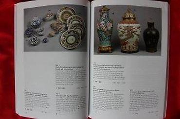 vaza: AUKCIONI KATALOG DOROTHEUM, ASIATISCHE KUNST, 2005 | Aukcioni — 2
