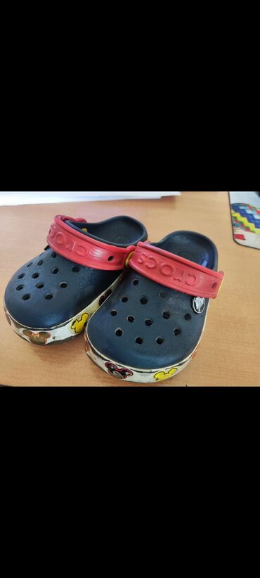 Детская обувь: Crocs!!! Кроксы оригинал!!! В хорошем состоянии. размер с7, наш размер