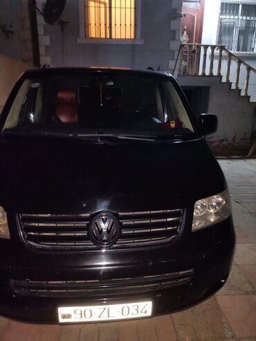 Volkswagen: Volkswagen Transporter (T5) miniven – qara rəng, 5 qapı, geniş salon — 1